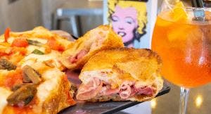 Metroo Pizza a metro & Scroccati'ello en Napoli