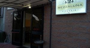 Pizzeria Mezzaluna en Pisa